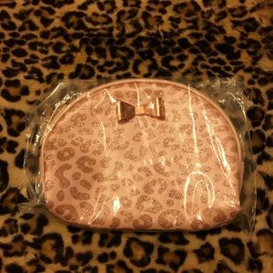 Pink glitter cheetah print w/ gold bow makeup bag